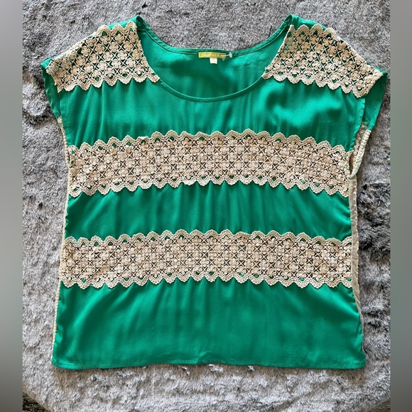 Gianni Bini Cream Lace & Kelly Green Lightweight Top, Sleeveless Medium GUC - Picture 5 of 13